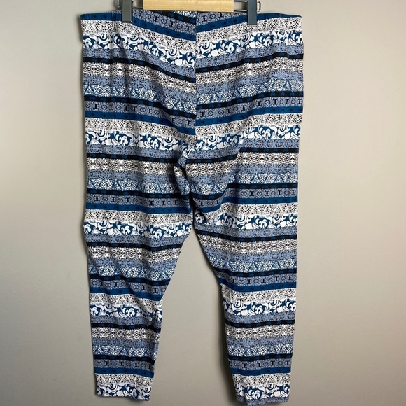 CATO Women's Blue/White Fair Isle Elastic Waist Casual Leggings 22/24W Stretchy - Picture 4 of 11